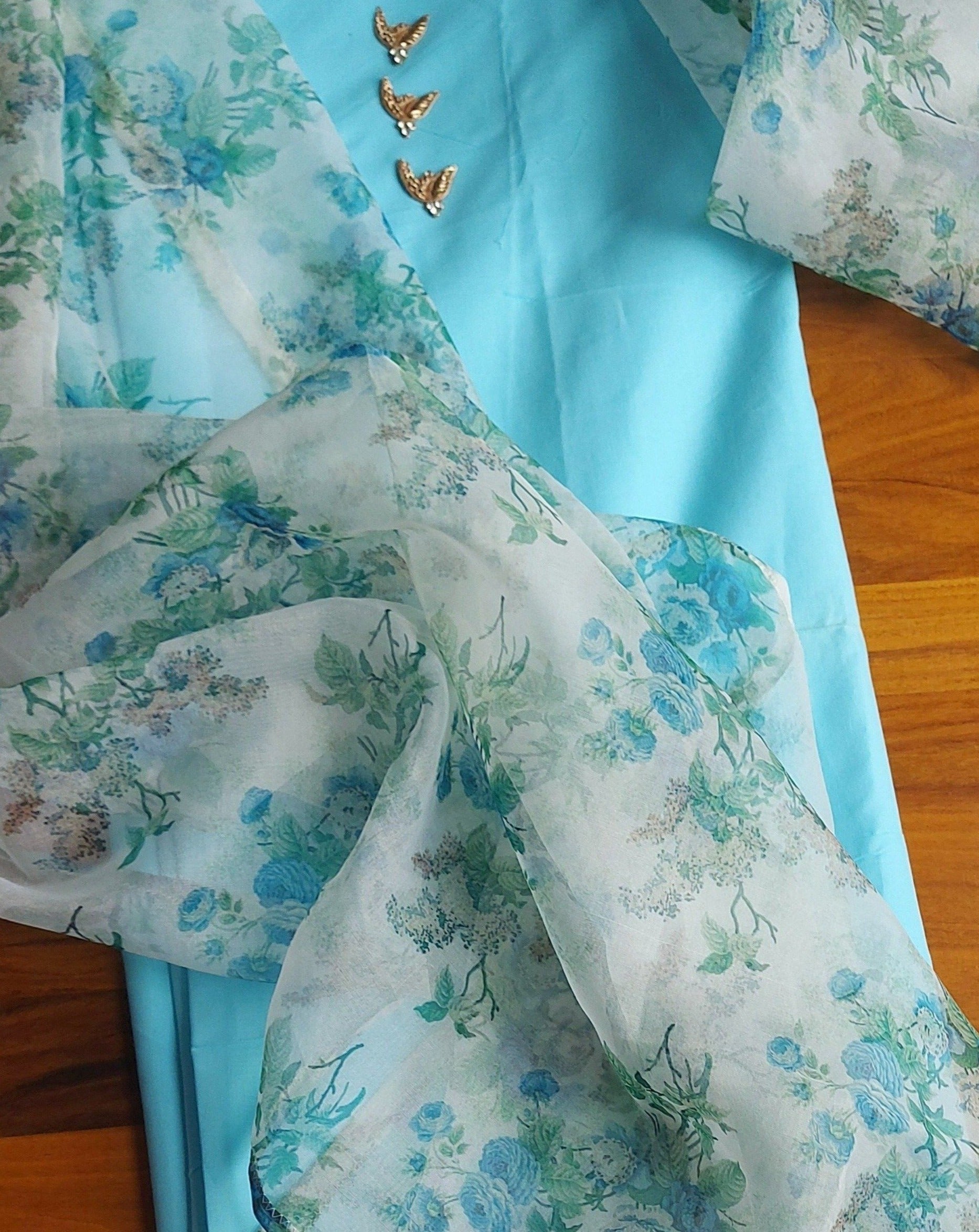 Sky blue salwarsuit with organza dupatta - jhakhas.com