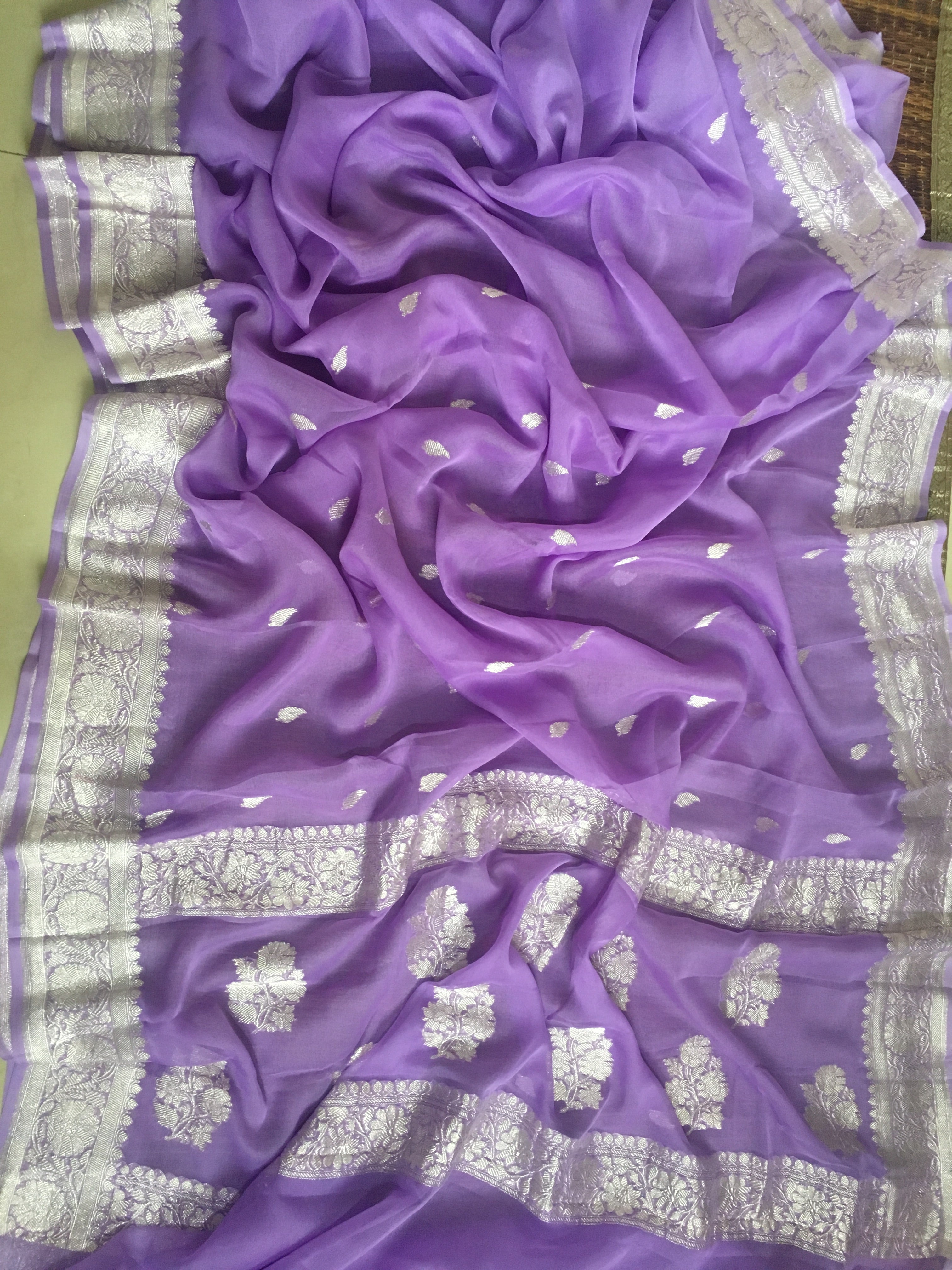 Lavender Purple Buti Jaal Banarasi Chiffon Saree