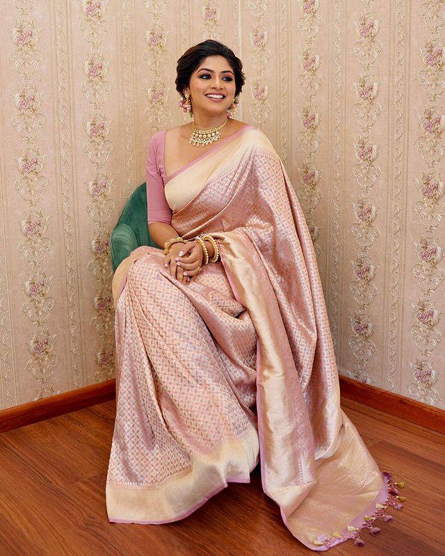 Enchanting Rose Gold Pink And Silver Silk Saree With Embroidered Pink  Blouse – RawaazFashion