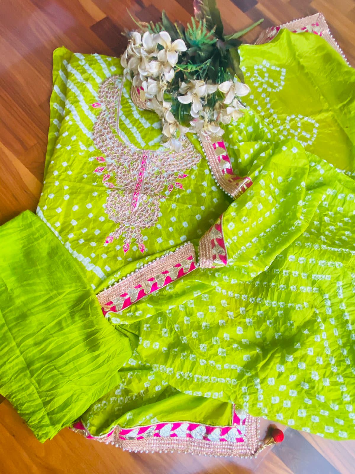 Green Bright Gota Bandhej Salwar Suit,Latest Bandhej Hand Gota Patti Suit Online,Shop Bandhani Gota Patti Suit Set At Best Rates