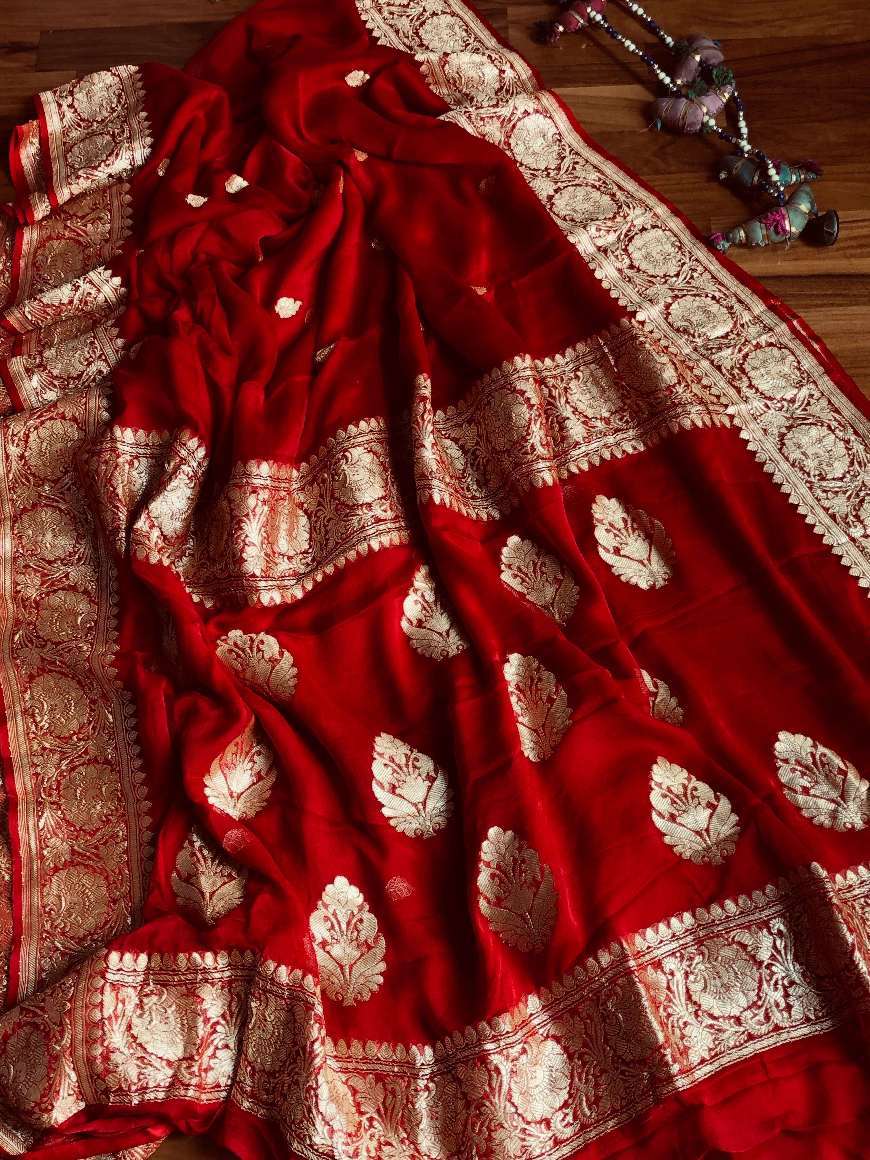 Buy Red Sarees for Women by RIMAYA Online | Ajio.com