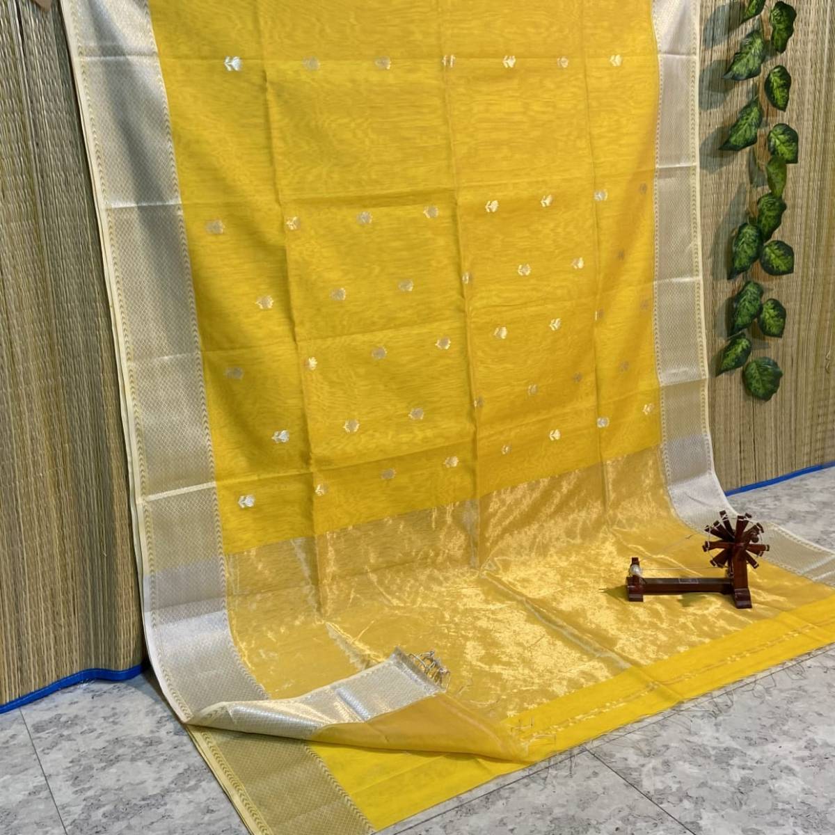 Maheshwari Silk Saree In Yellow